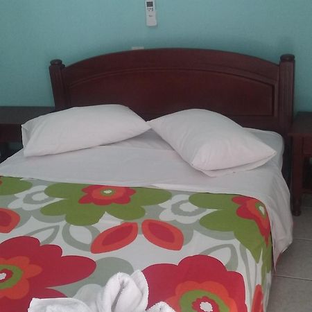 Poros House Hotel ภายนอก รูปภาพ