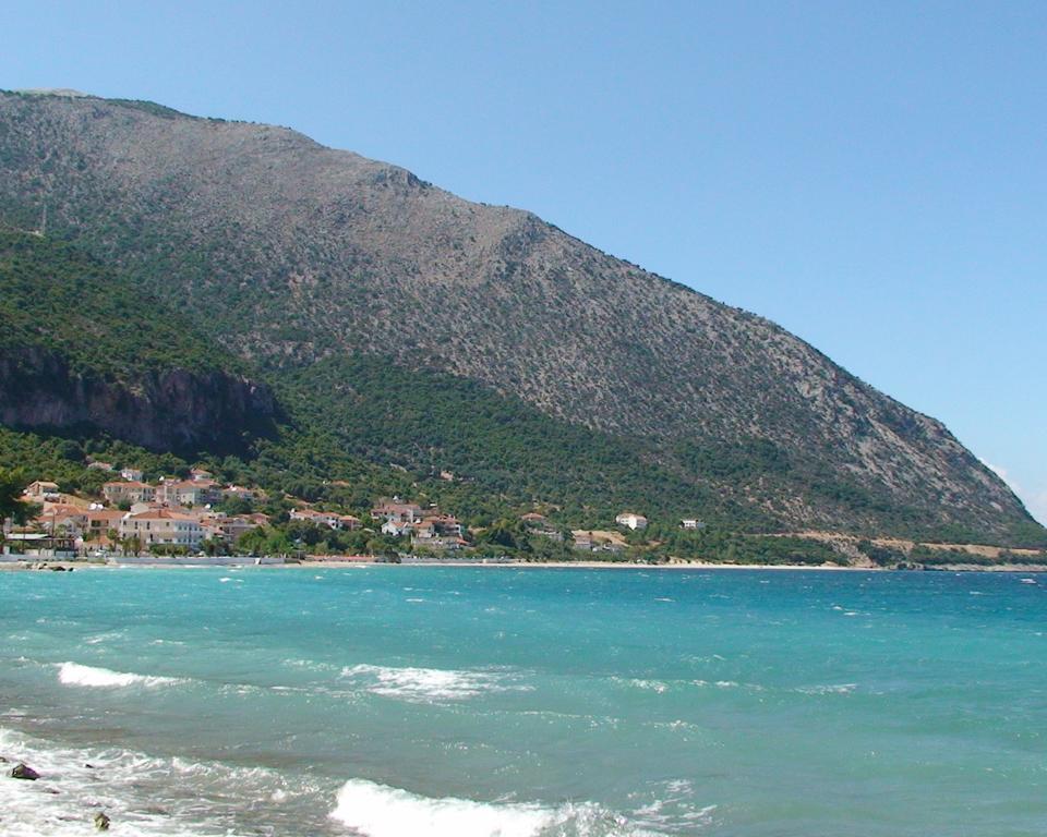 Poros House Hotel ภายนอก รูปภาพ
