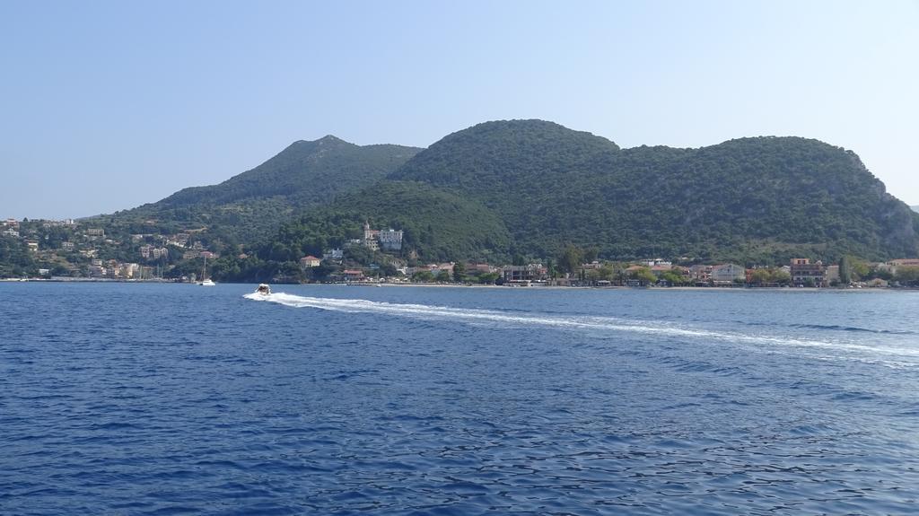 Poros House Hotel ภายนอก รูปภาพ