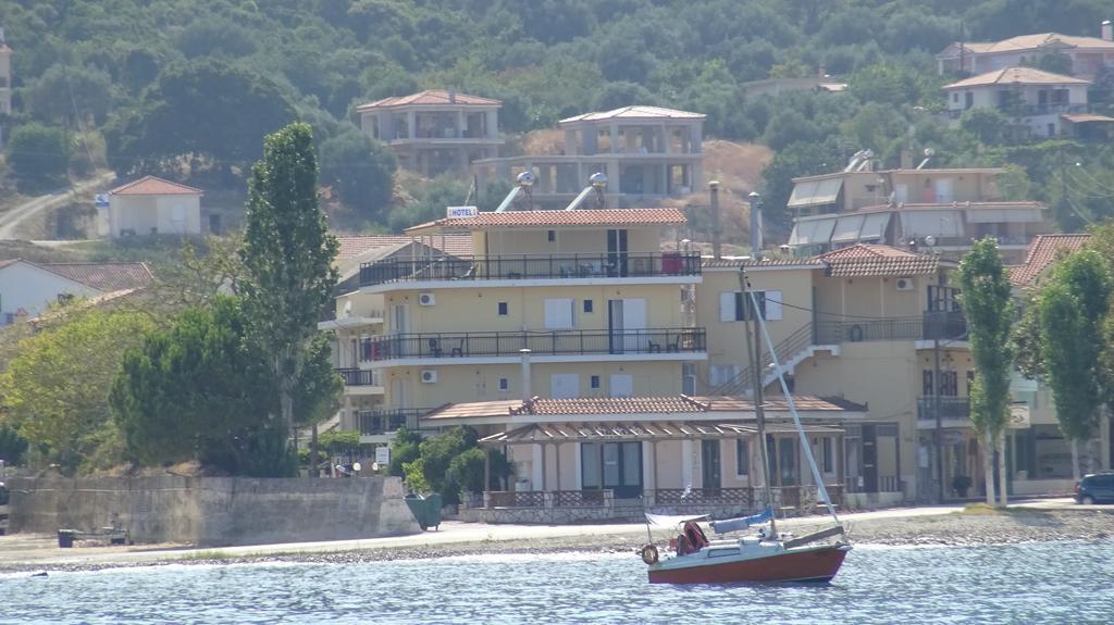 Poros House Hotel ภายนอก รูปภาพ