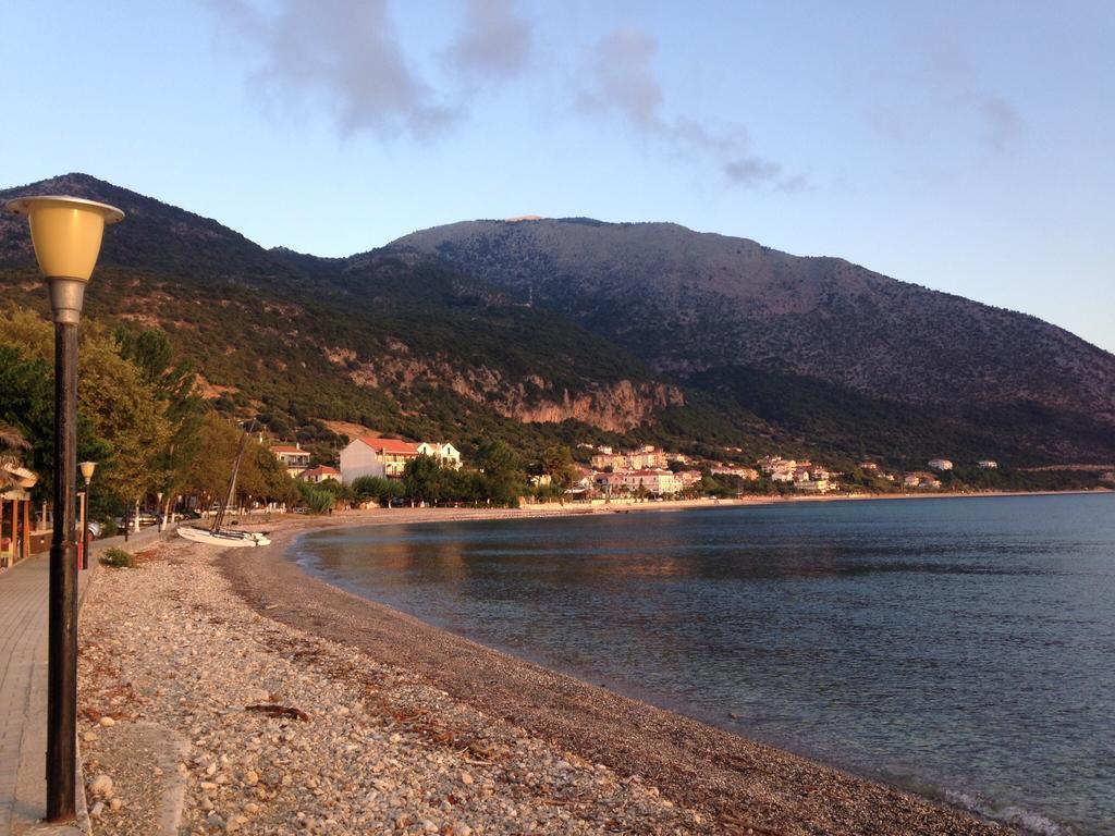 Poros House Hotel ภายนอก รูปภาพ