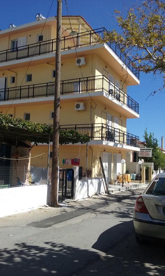 Poros House Hotel ภายนอก รูปภาพ
