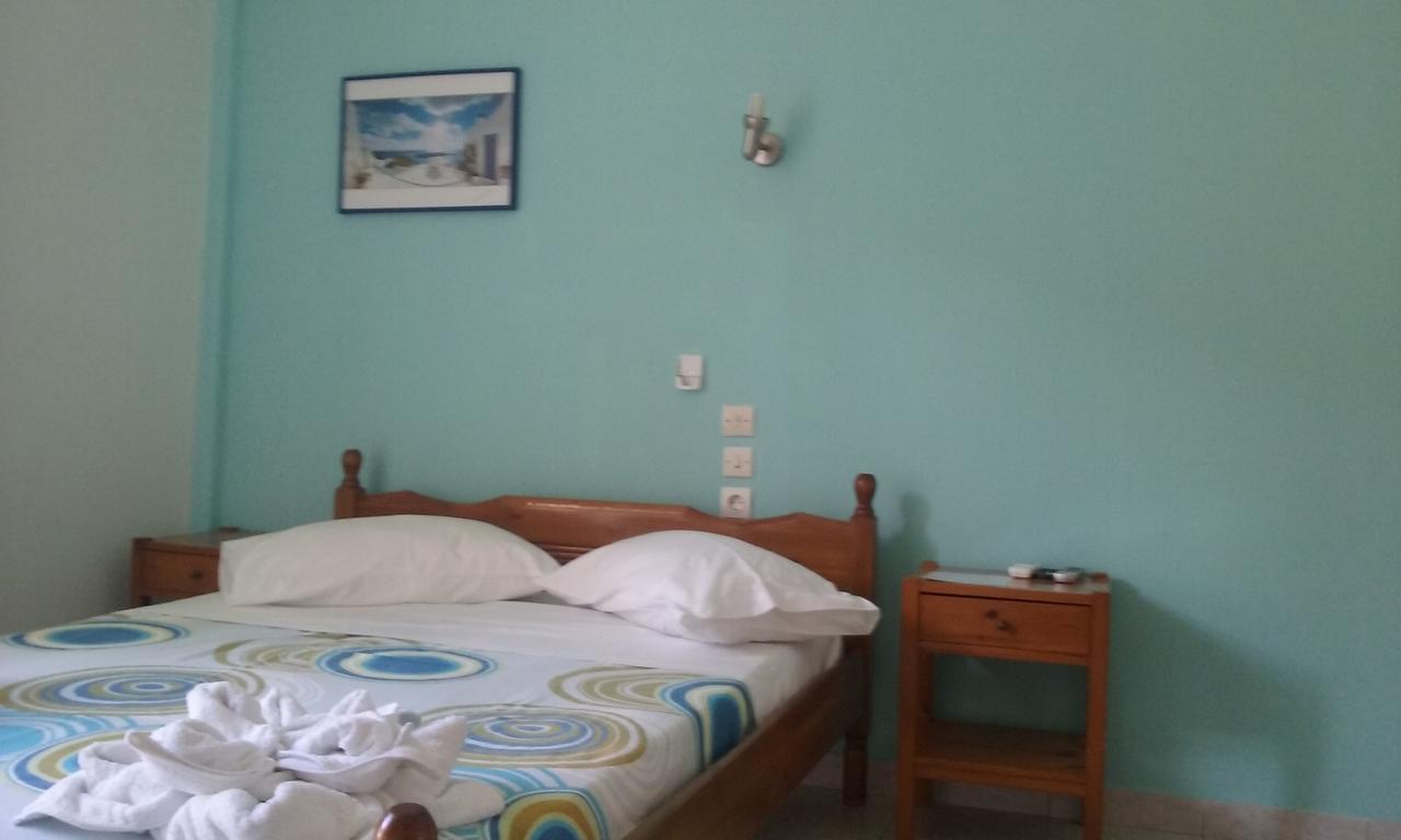 Poros House Hotel ภายนอก รูปภาพ