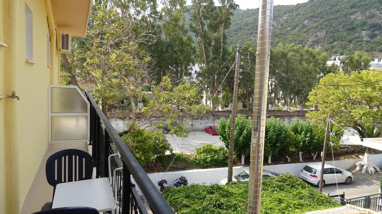 Poros House Hotel ภายนอก รูปภาพ